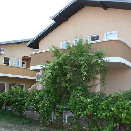Apartments Emerald Ulcinj Exteriör bild
