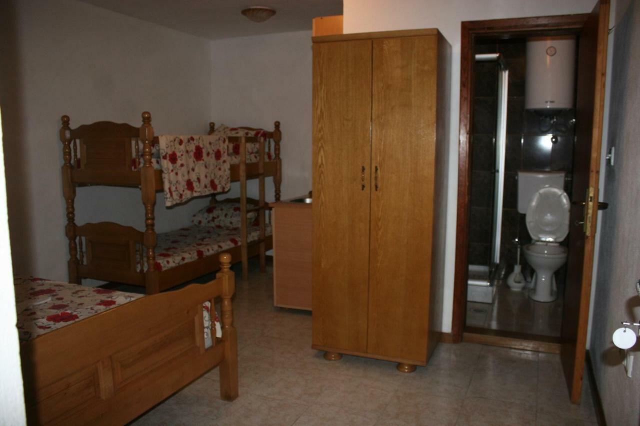 Apartments Emerald Ulcinj Exteriör bild